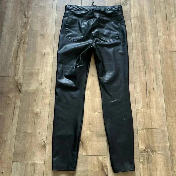 NEW Zara Black Faux Leather Pants Blogger Favorite Ankle Zip Sz L - Picture 9 of 10